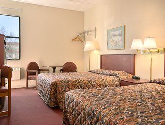 Super 8 By Wyndham Knoxville Downtown Area חדר תמונה